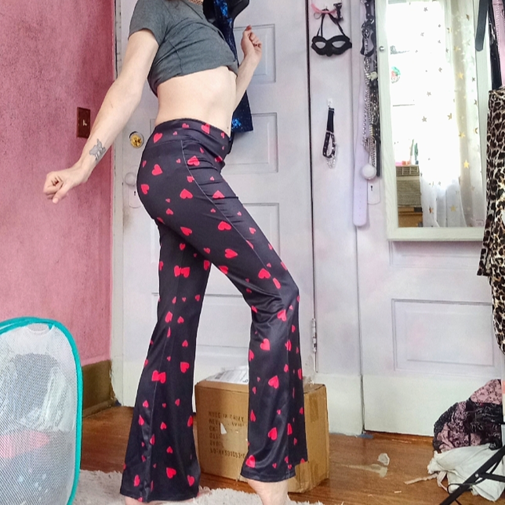 Silky heart print bellbottom pants! Stretchy legging kawaii style so cute! Nwot - Picture 3 of 6